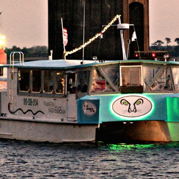 a small boat in a body of water